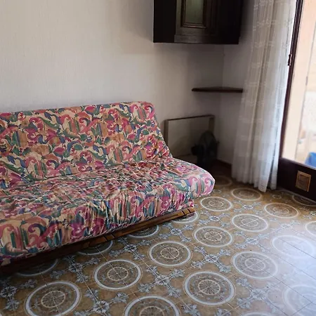 Cozy 35 M Nest With Large Terrace *